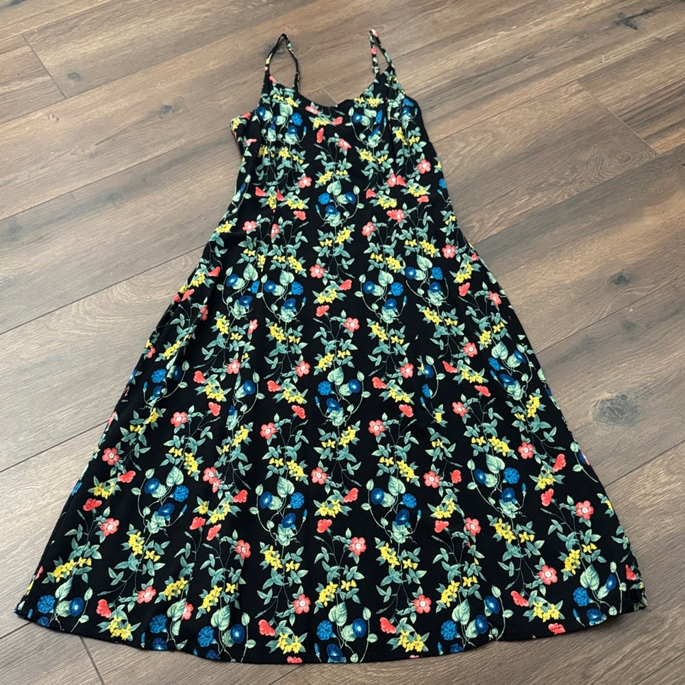 Old Navy Black Floral Midi Dress XS Smocked Bodice Spaghetti Strap Summer Sun